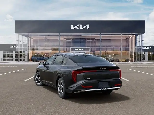 2026 Kia K4 LXS Auto photo 4