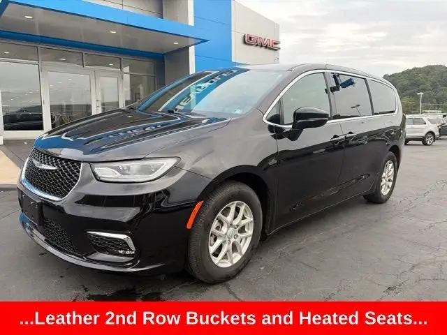 2026 Chrysler Pacifica Select photo 1
