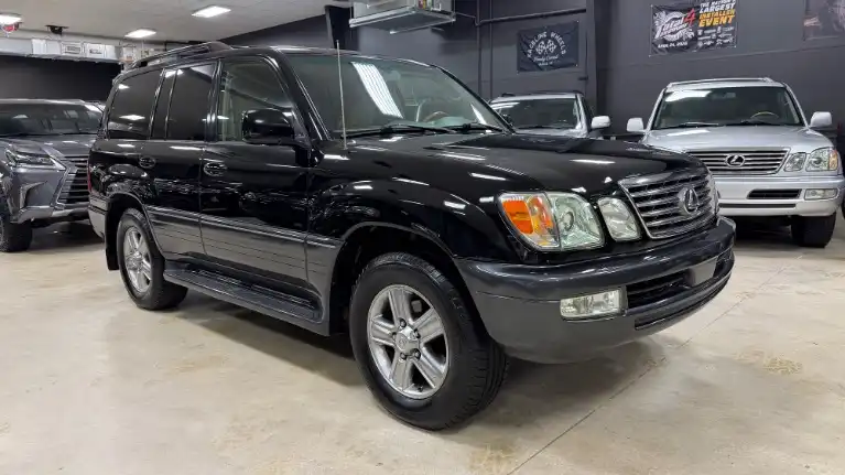 2006 Lexus LX 600 470's photo