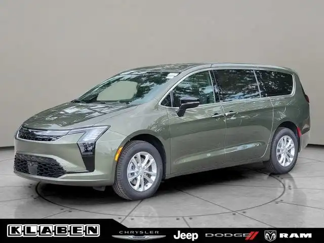 2027 Chrysler Pacifica Select AWD's photo