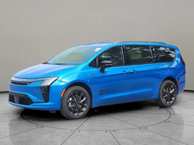 2027 Chrysler Pacifica Select AWD photo 3