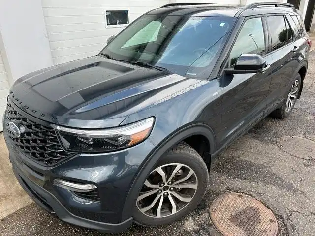 2023 Ford Explorer ST-LINE 4WD's photo