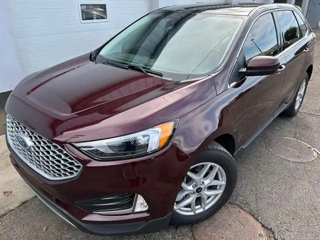 2024 Ford Edge SEL AWD's photo
