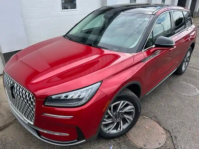2023 Lincoln Corsair AWD's photo