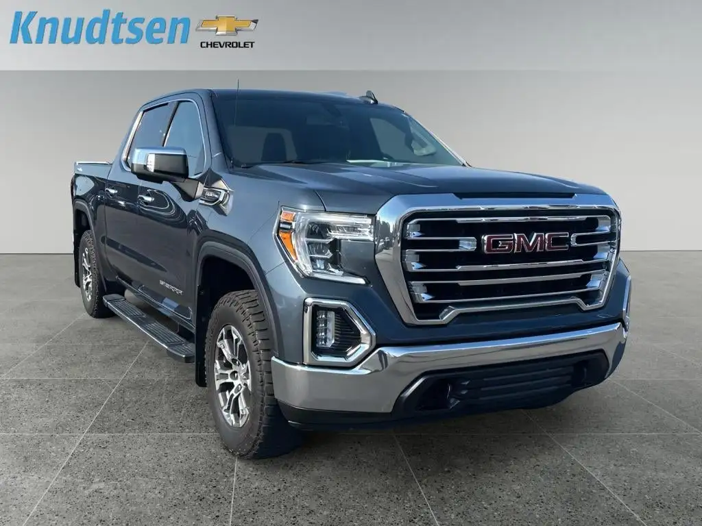 2020 GMC Sierra SLT 4WD Crew Cab Short Box's photo