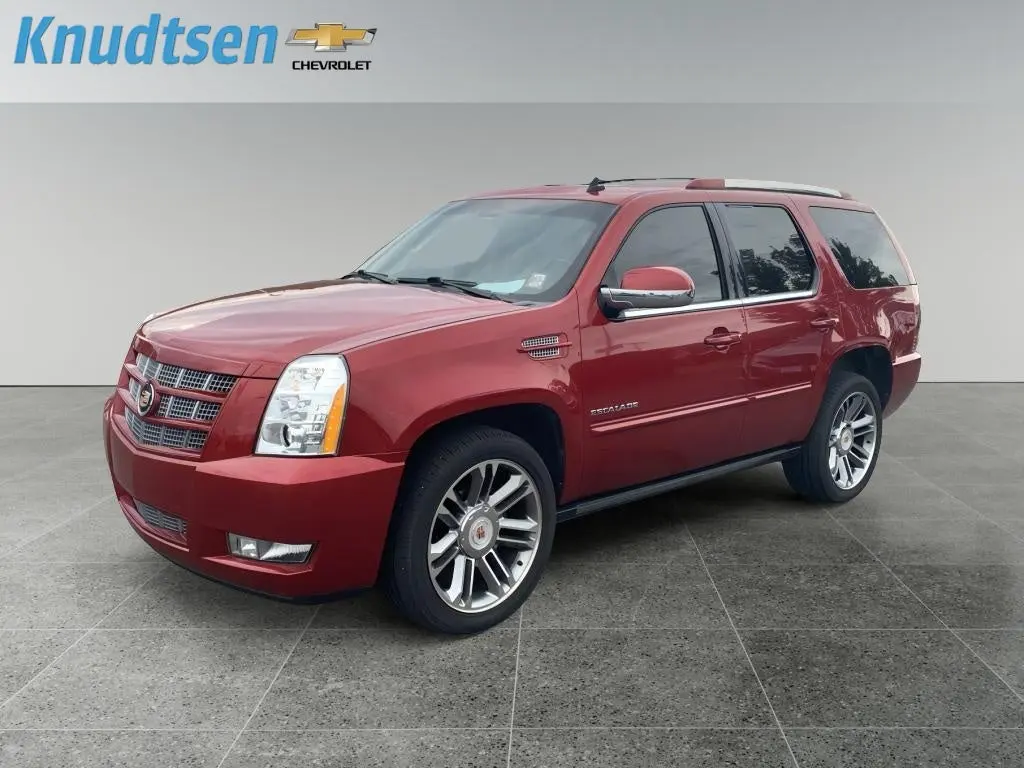 2013 Cadillac Escalade Premium AWD photo 3