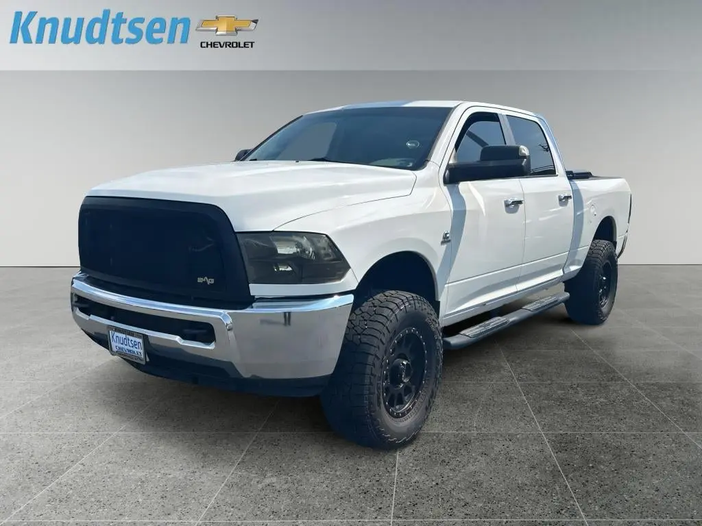 2012 RAM 2500 SLT 4X4 Crew Cab SWB photo 3