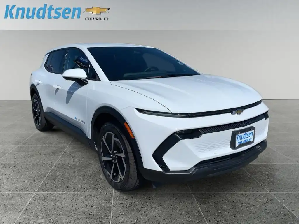 2026 Chevrolet Equinox EV 1LT eAWD's photo