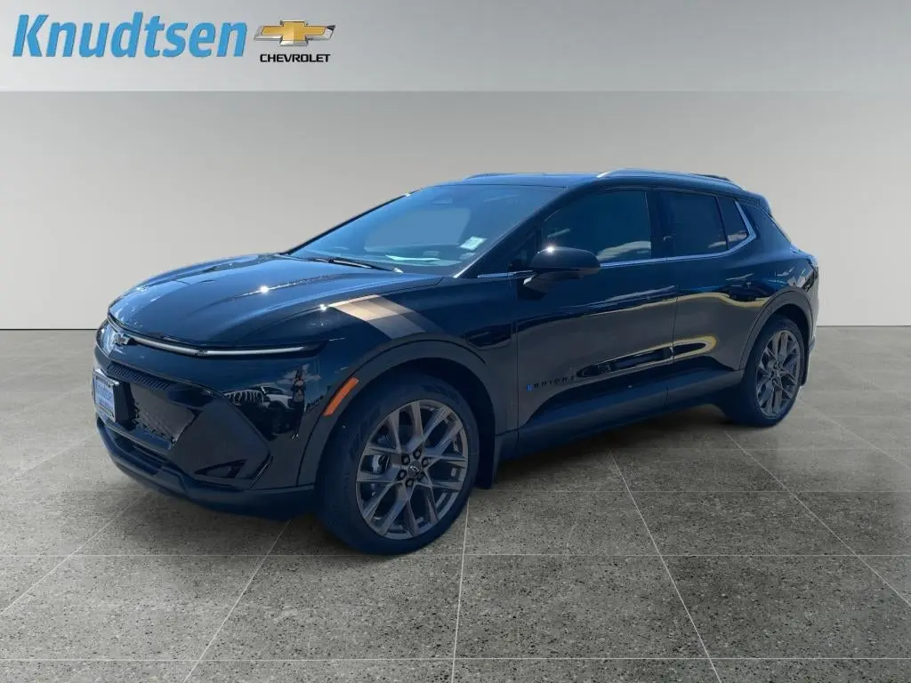 2026 Chevrolet Equinox EV 2LT eAWD photo 3