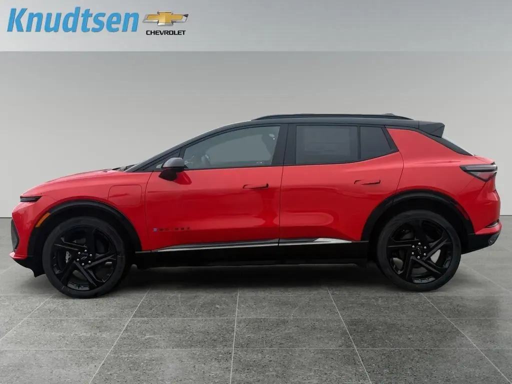 2025 Chevrolet Equinox EV RS eAWD photo 4
