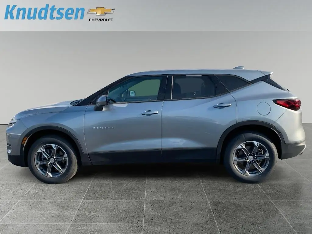 2025 Chevrolet Blazer 2.0T 2LT AWD photo 4