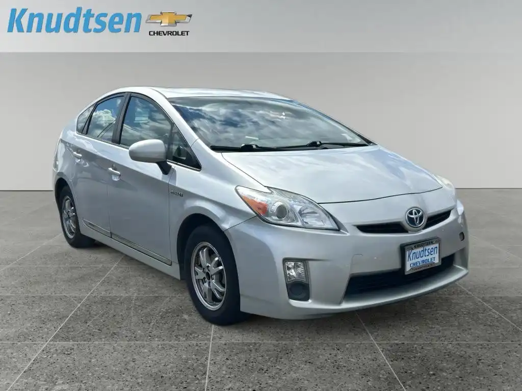 2011 Toyota Prius IV's photo