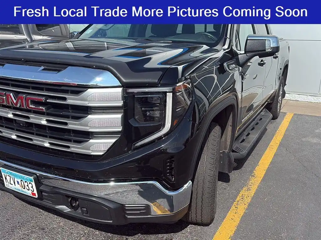 2023 GMC Sierra 4WD Crew Cab Short Box SLE's photo