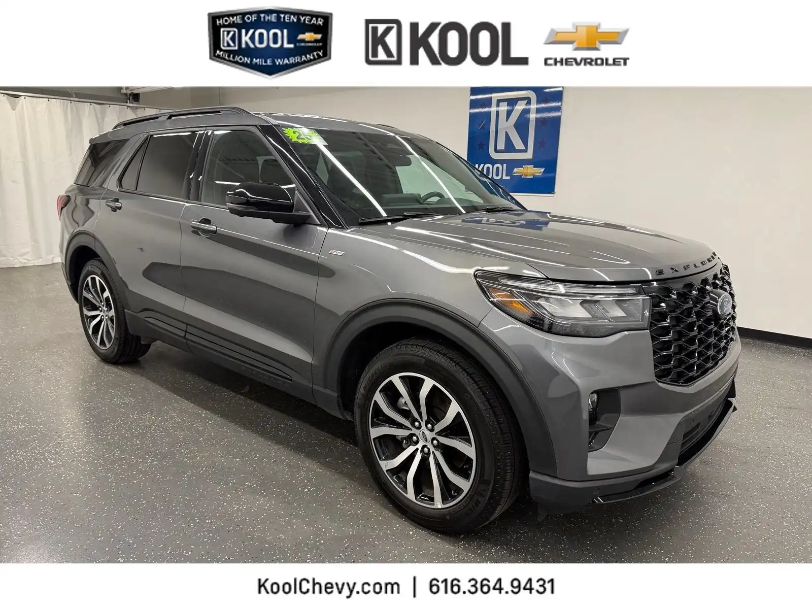 2026 Ford Explorer ST-LINE 4WD's photo