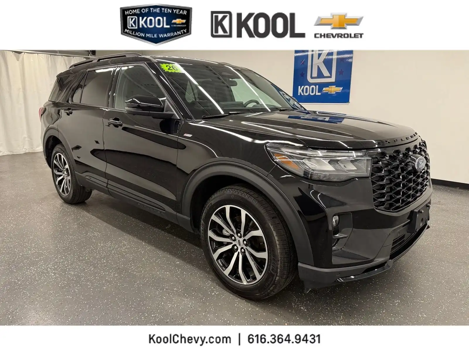 2026 Ford Explorer ST-LINE 4WD's photo