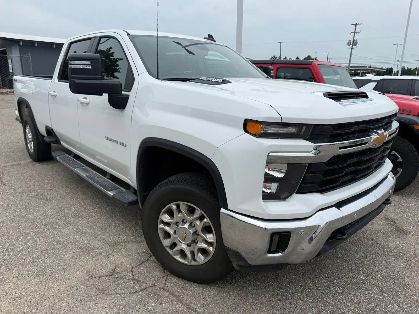 2025 Chevrolet Silverado HD LT 4WD Crew Cab Long Box SRW's photo