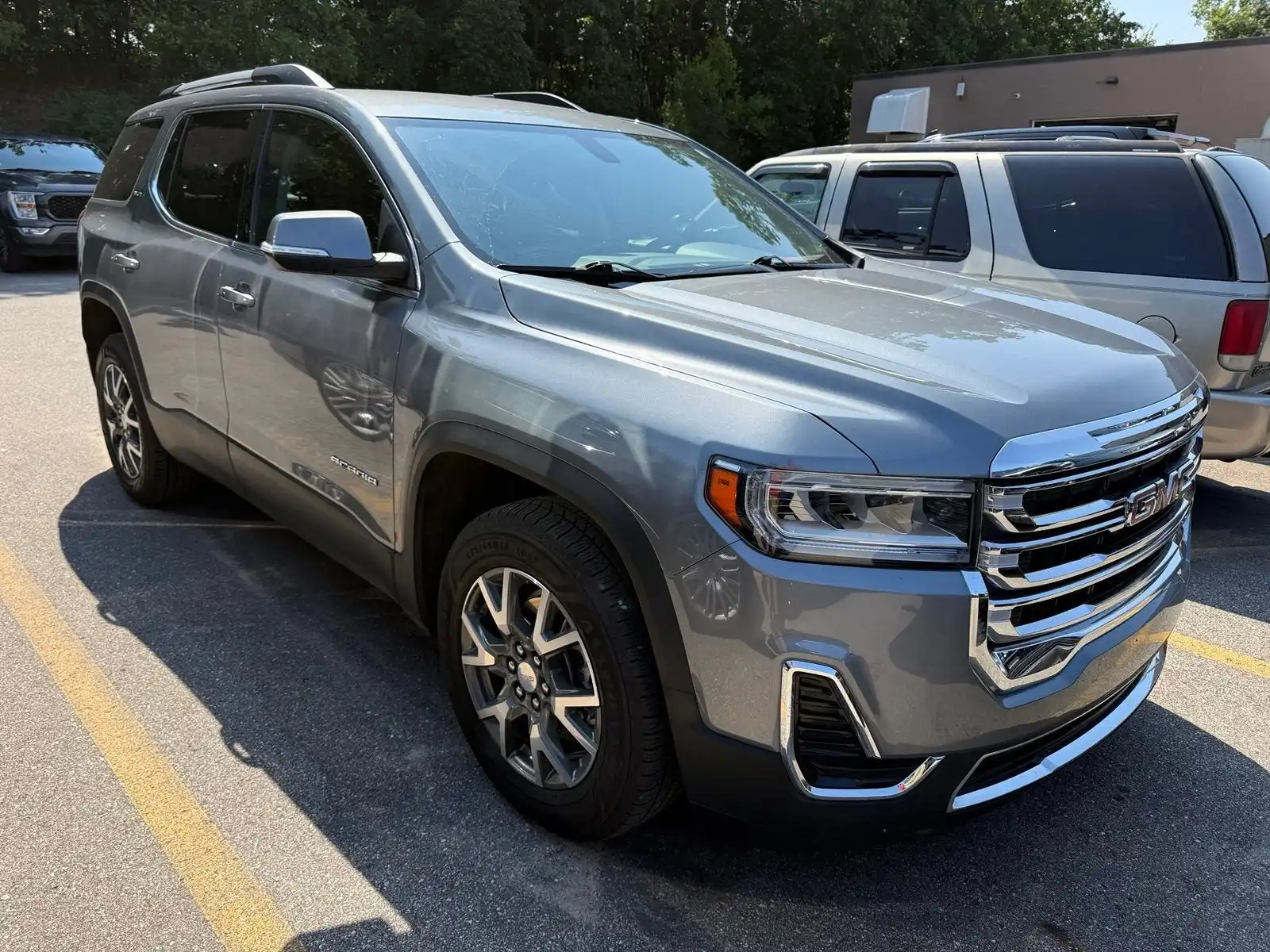 2021 GMC Acadia SLE FWD's photo