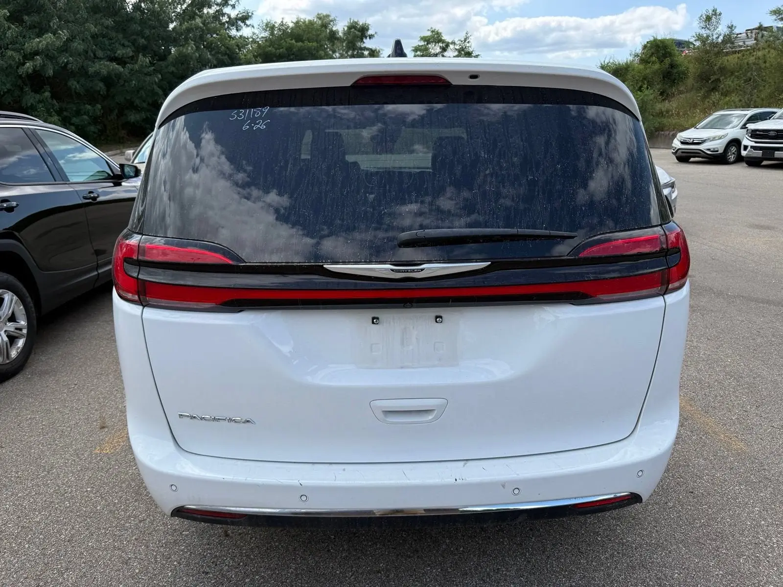 2025 Chrysler Pacifica Select photo 3