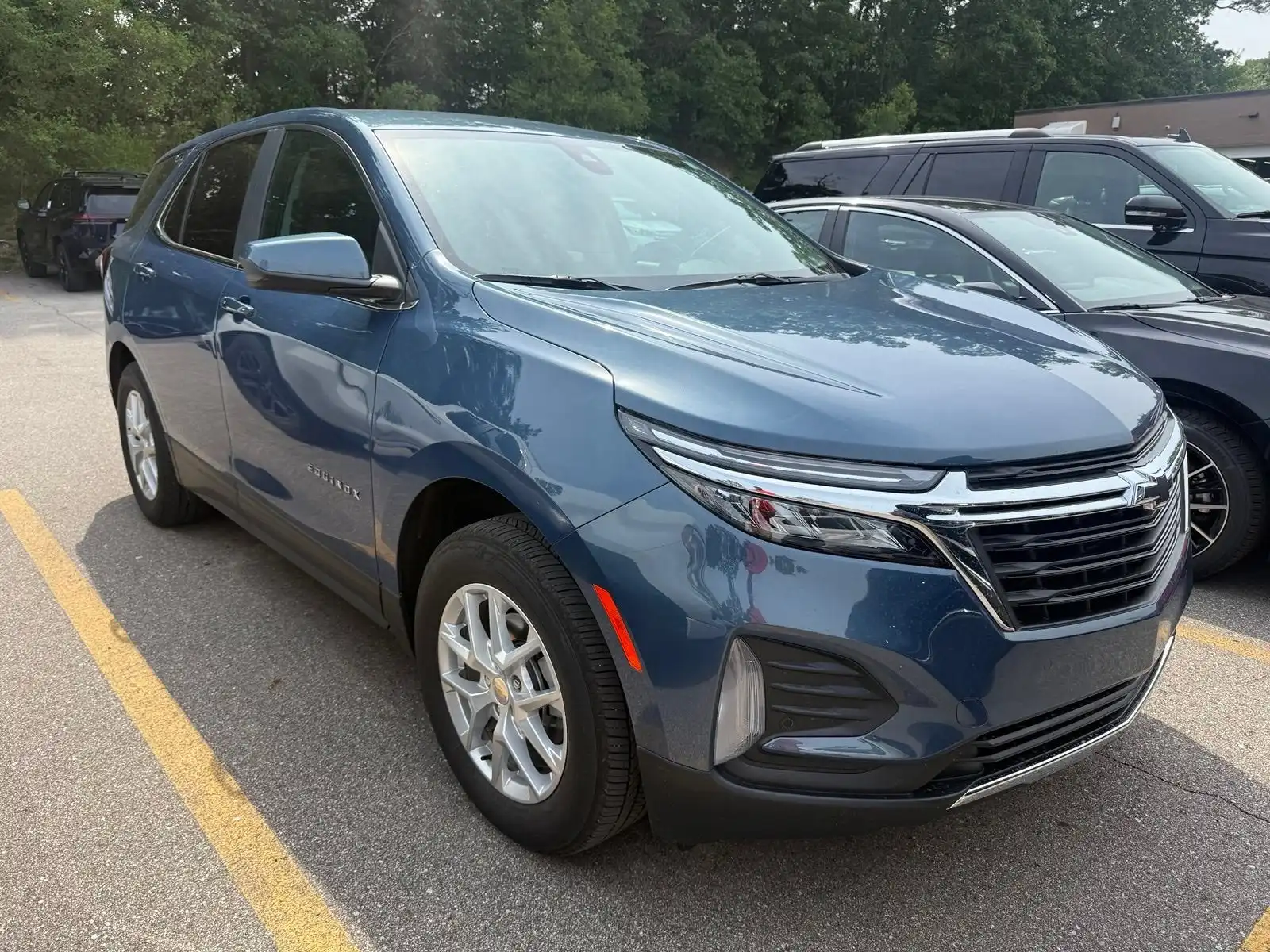 2024 Chevrolet Equinox AWD LT 1.5T's photo