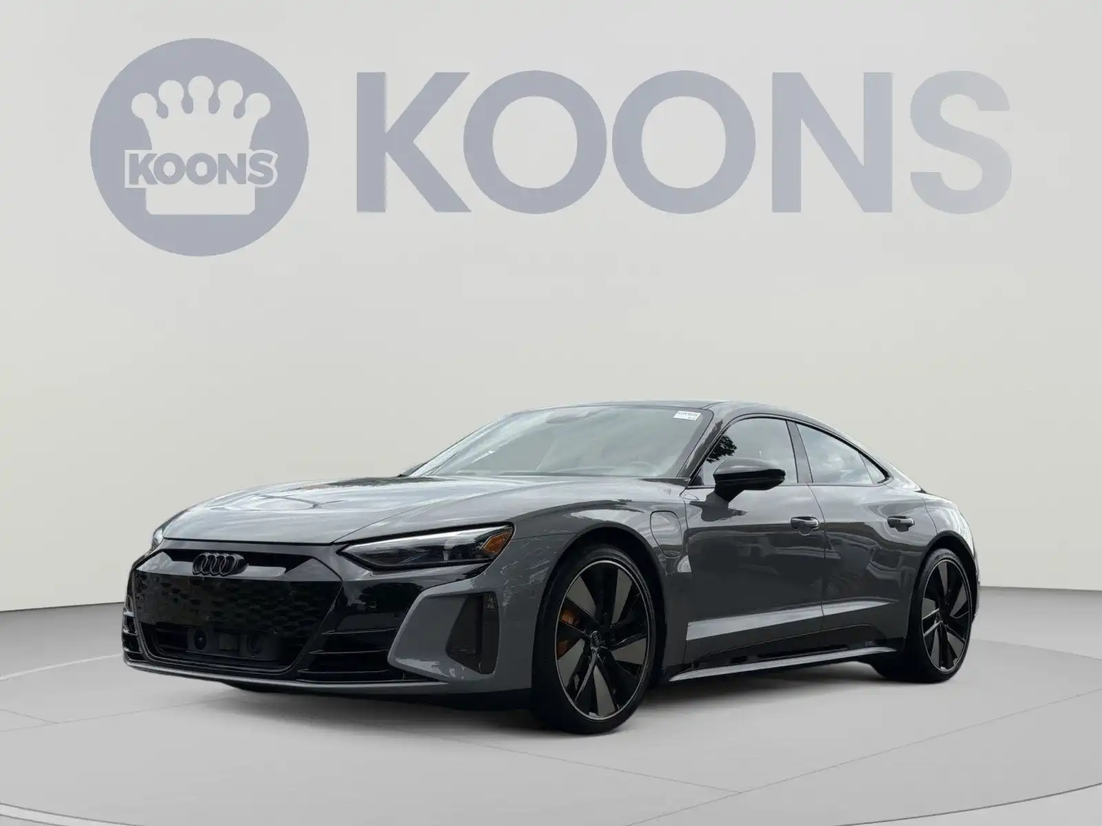 2022 Audi RS e-tron GT Base's photo