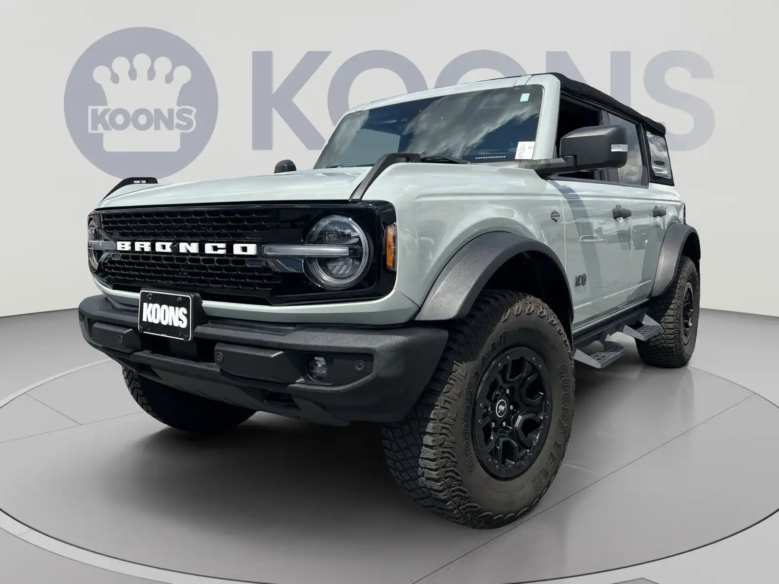 2022 Ford Bronco Wildtrak 4x4's photo