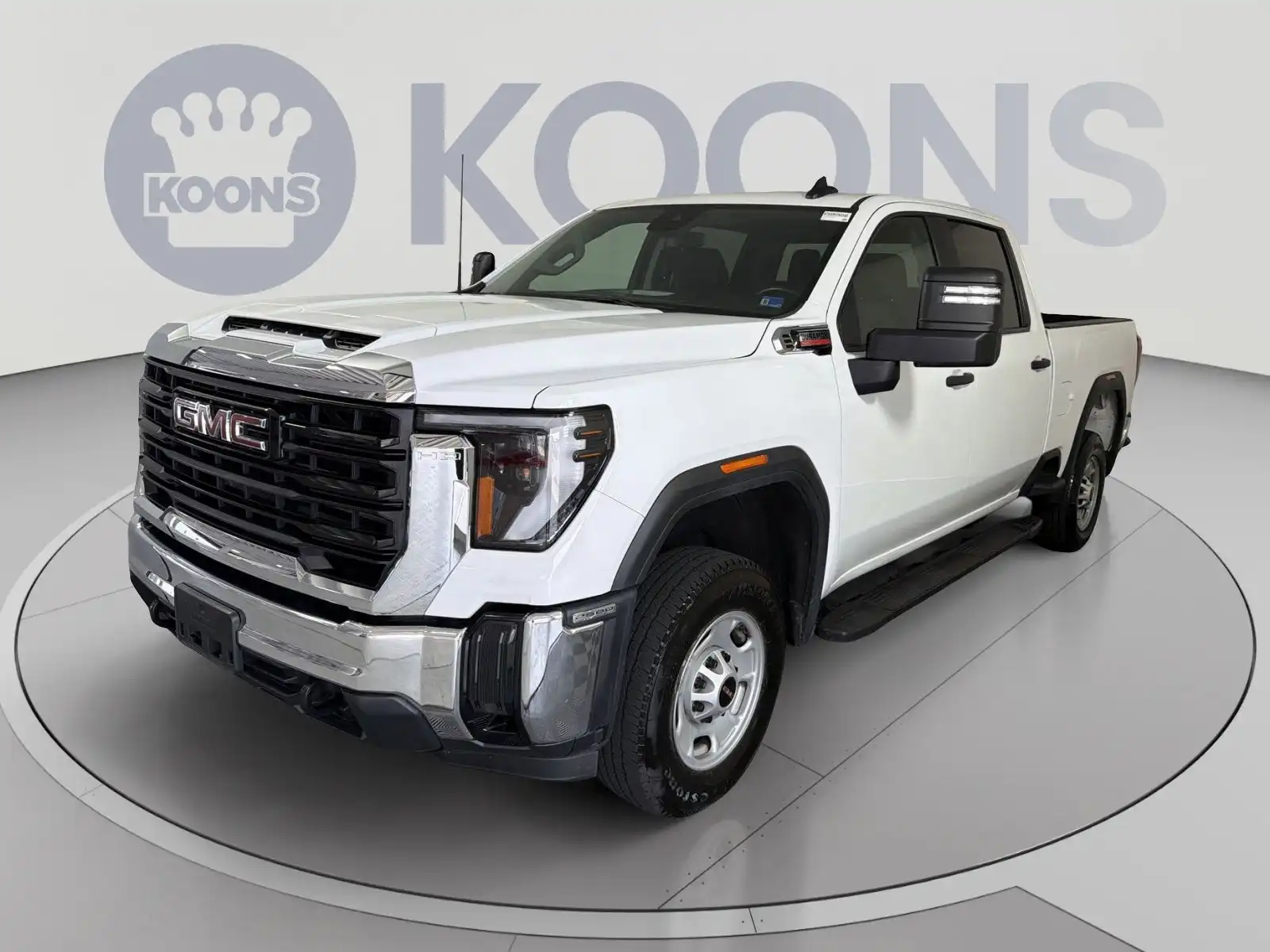 2024 GMC Sierra 4WD Crew Cab Standard Box Pro's photo