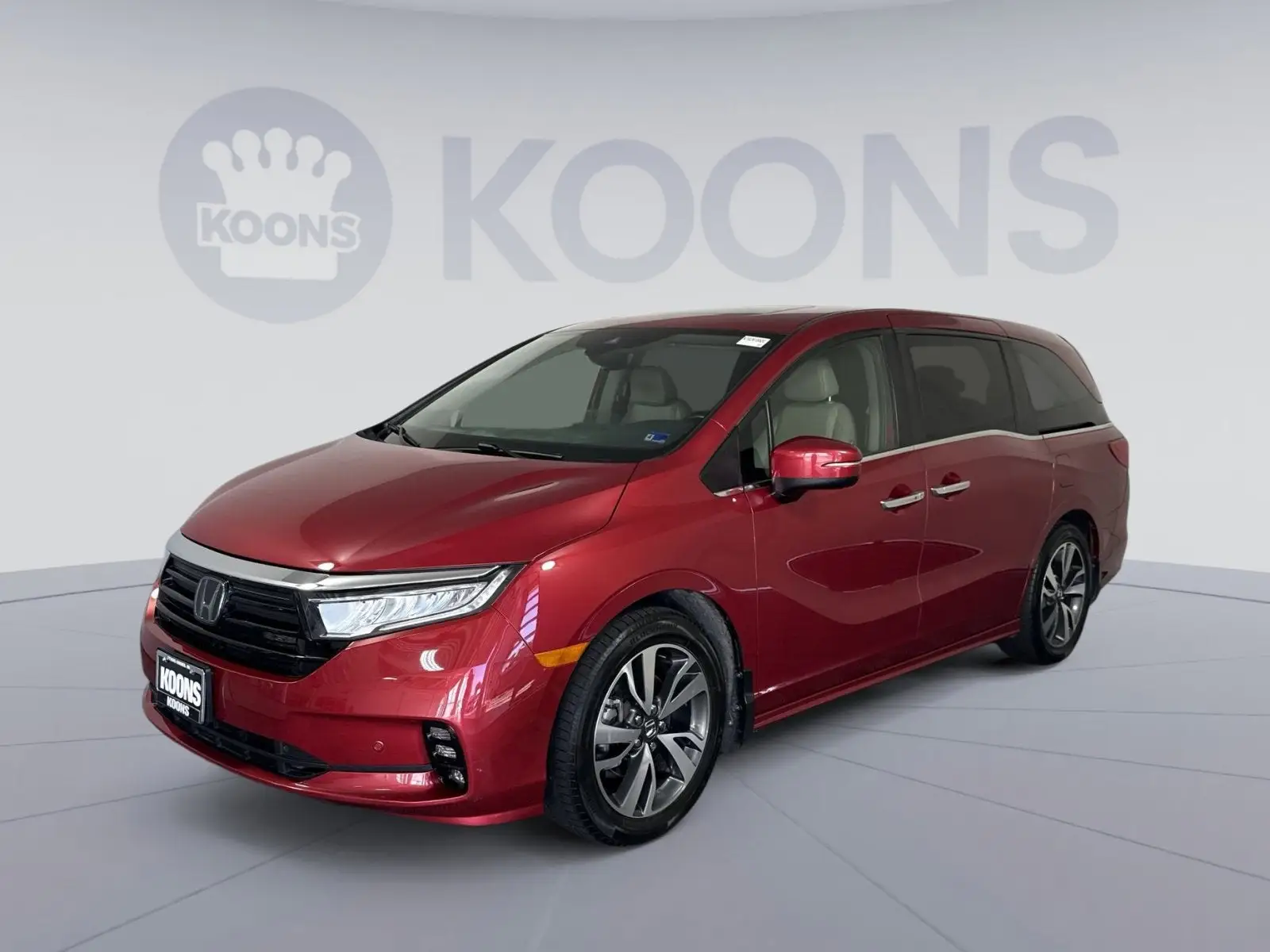 2024 Honda Odyssey Touring photo 1