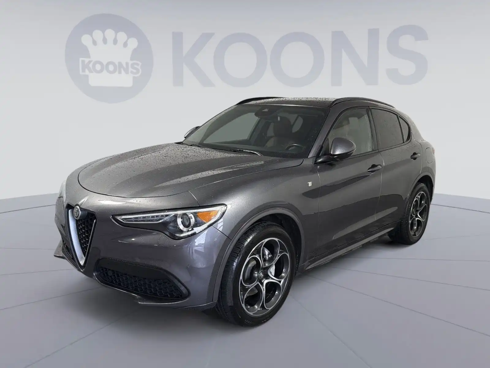 2023 Alfa Romeo Stelvio Ti AWD's photo