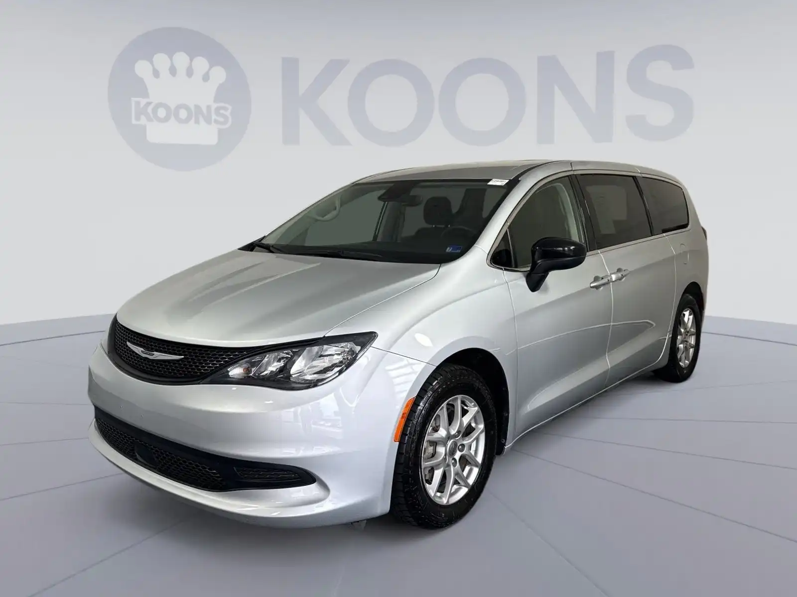 2024 Chrysler Voyager LX's photo