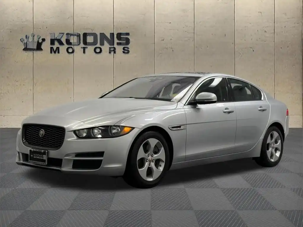 2018 Jaguar XE 25t AWD's photo