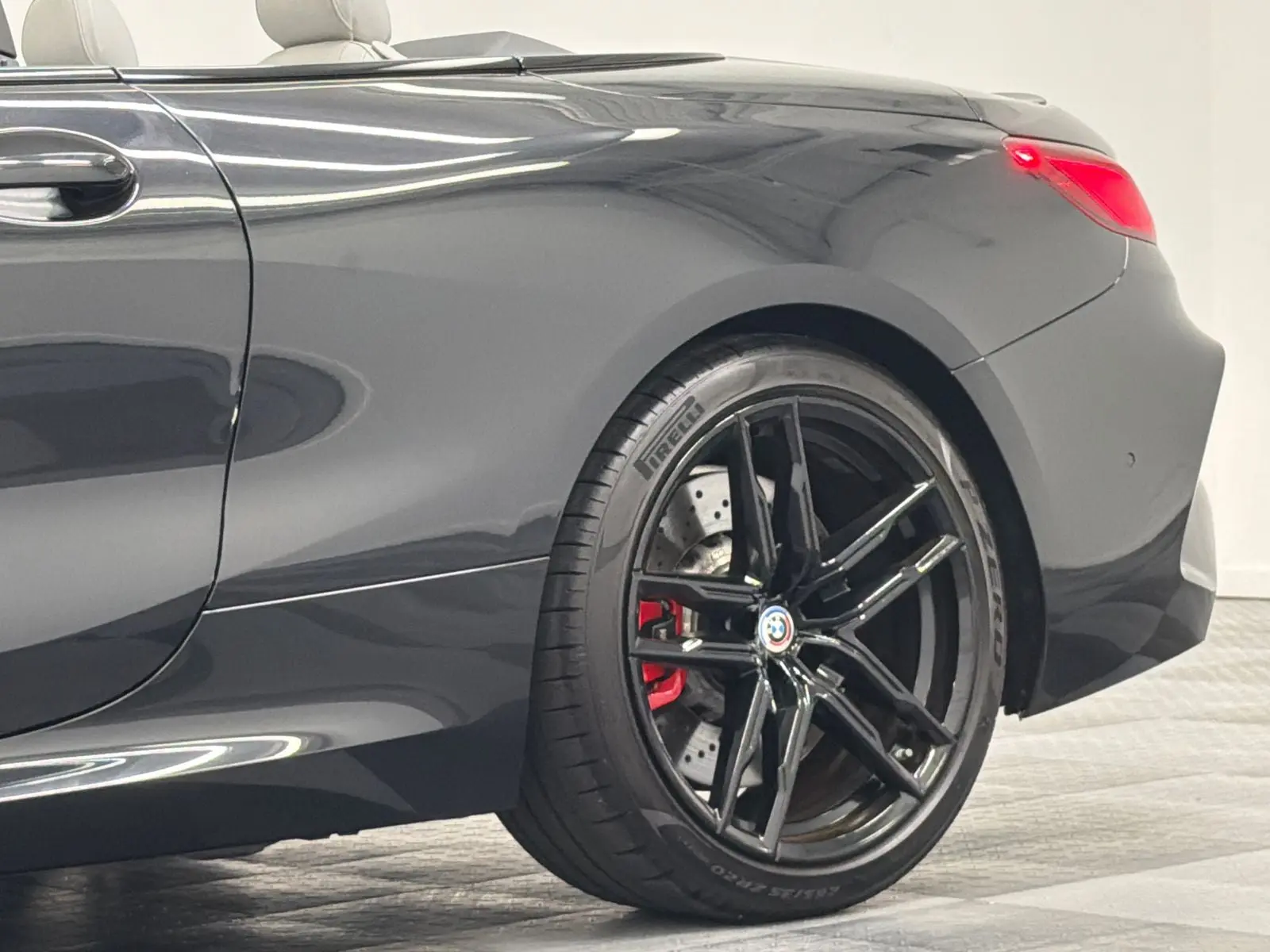 2023 BMW M8 Competition photo 5