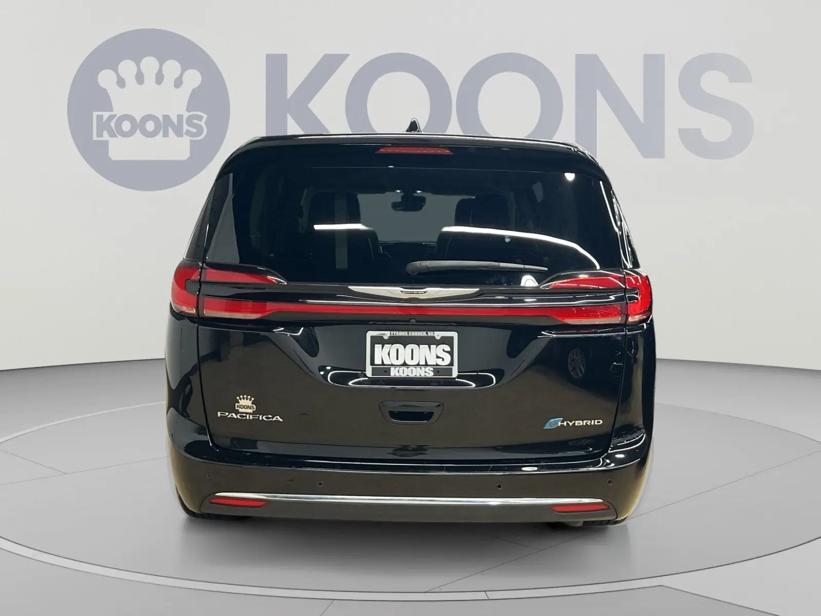 2024 Chrysler Pacifica Hybrid Select PHEV photo 4