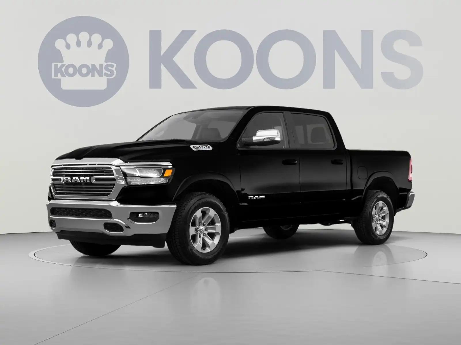 2023 RAM 1500 Limited 4WD Crew Cab 5'7's photo