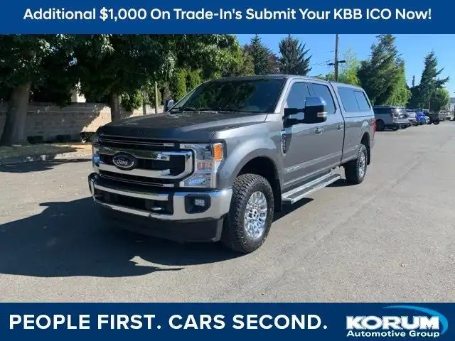 2022 Ford F-350 XLT 4WD Crew Cab SRW 176 in's photo