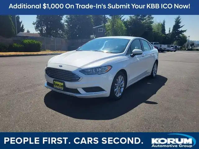 2017 Ford Fusion SE FWD's photo