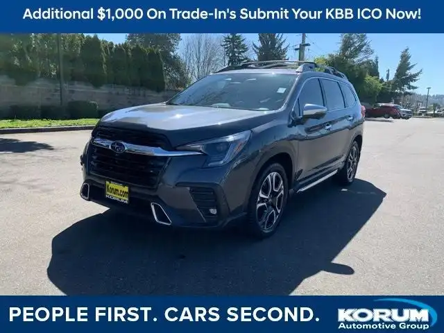 2023 Subaru Ascent Touring's photo