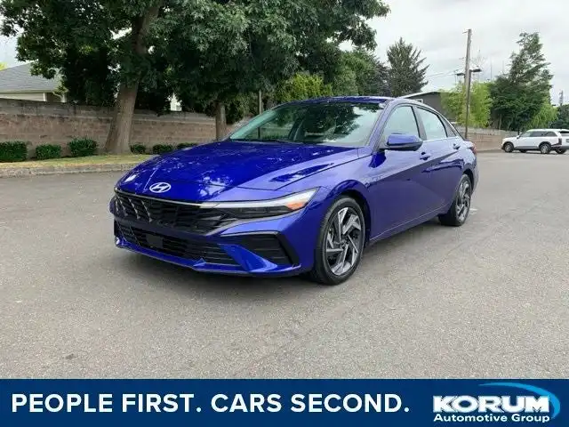 2024 Hyundai Elantra 2.0 Limited IVT's photo