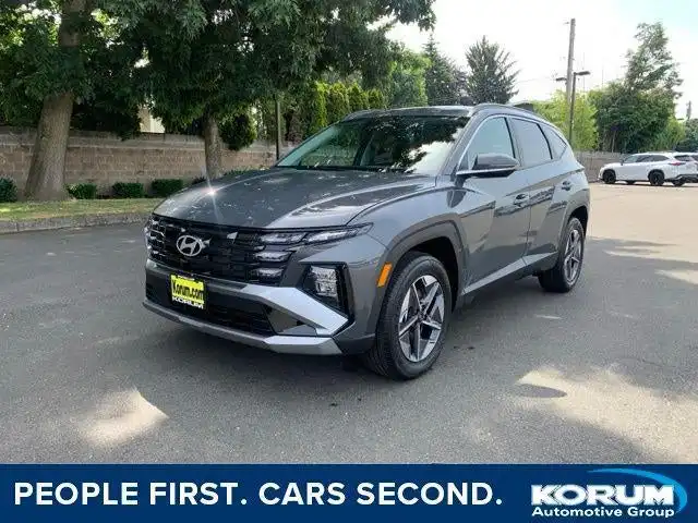 2026 Hyundai Tucson SEL Premium AWD's photo