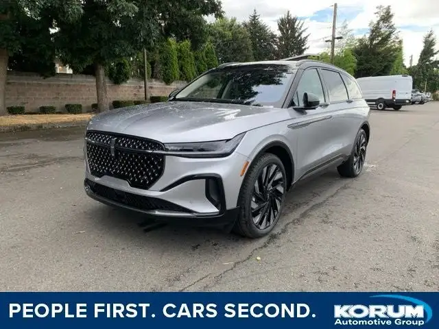 2026 Lincoln Nautilus Reserve AWD's photo