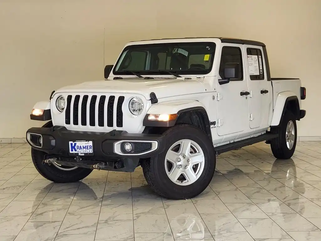 2021 Jeep Gladiator Sport S's photo
