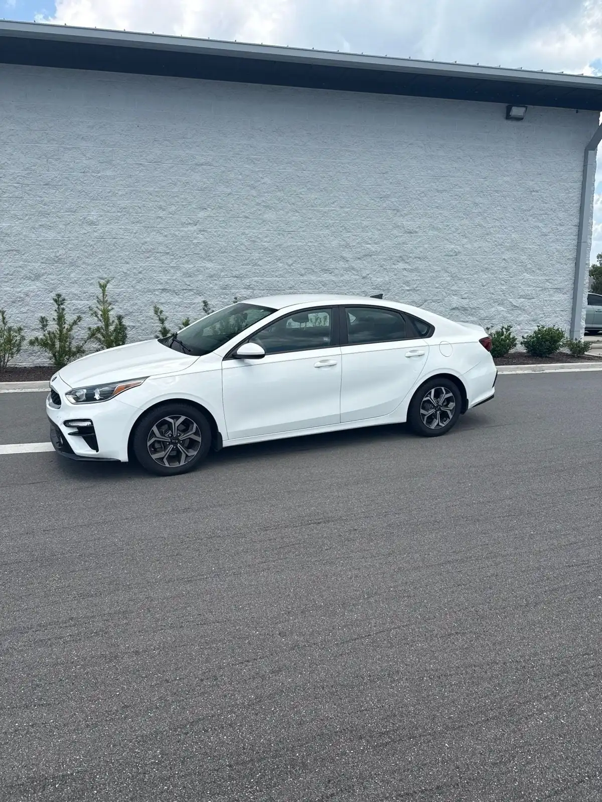 2020 Kia Forte LXS AT's photo