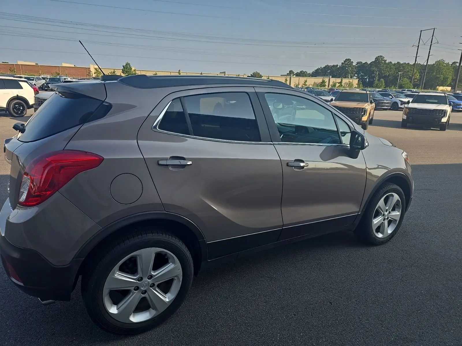 2015 Buick Encore Convenience AWD photo 4