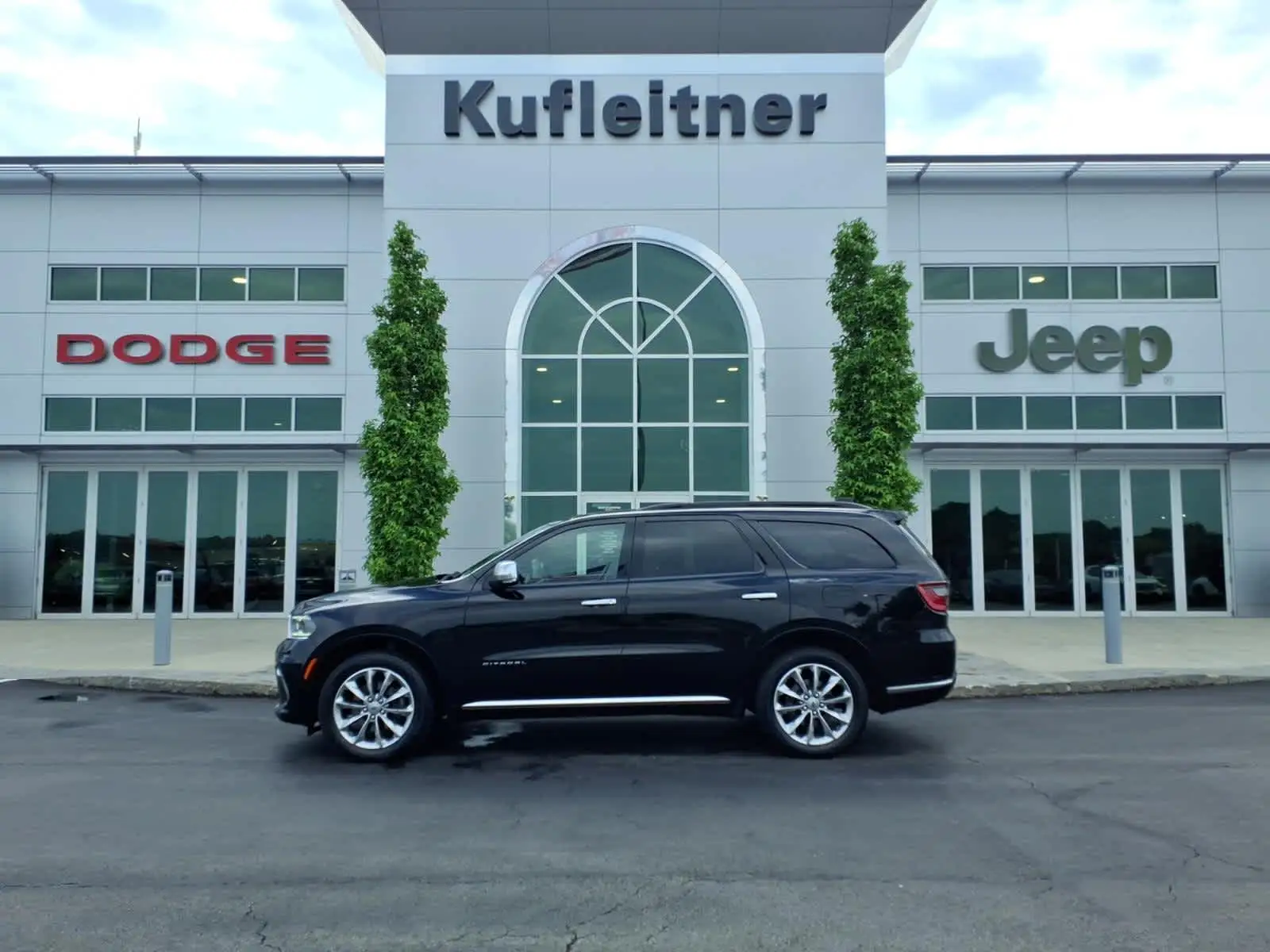 2021 Dodge Durango Citadel AWD photo 1