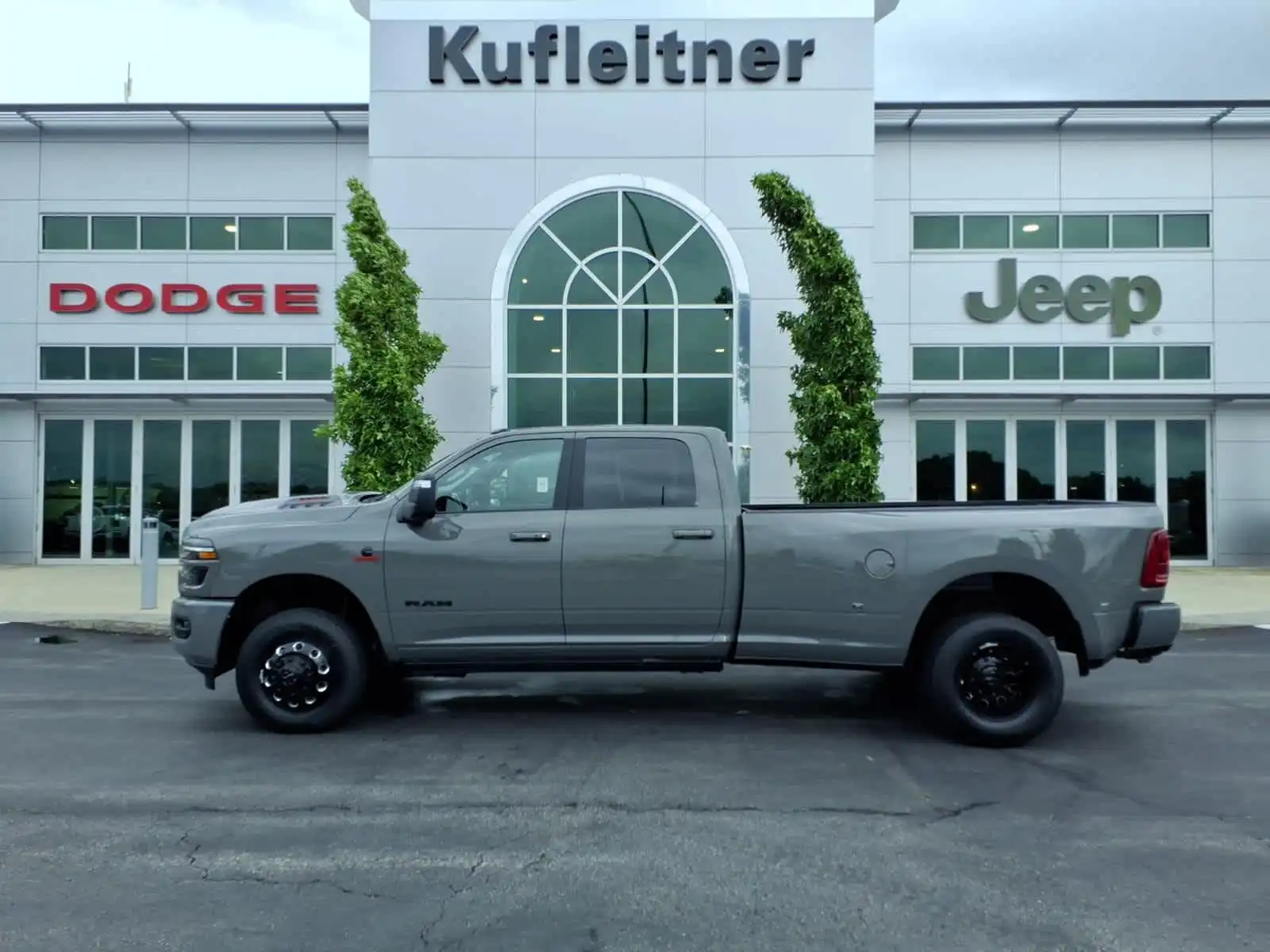 2026 RAM 3500 Laramie 4X4 Crew Cab LWB's photo