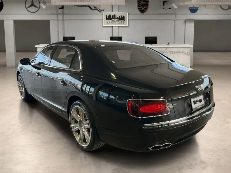 2017 Bentley Flying Spur V8 S photo 3