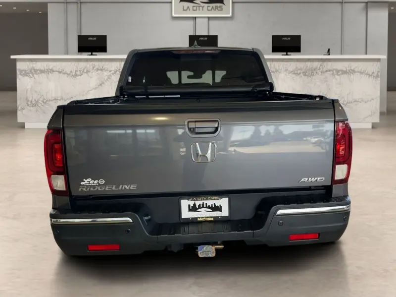 2019 Honda Ridgeline RTL AWD E photo 4