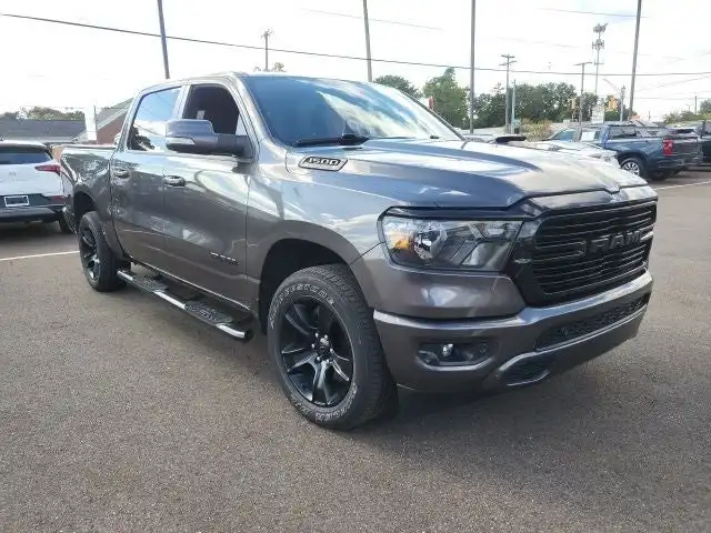 2020 RAM 1500 Big Horn/Lone Star 4WD Crew Cab 5'7's photo
