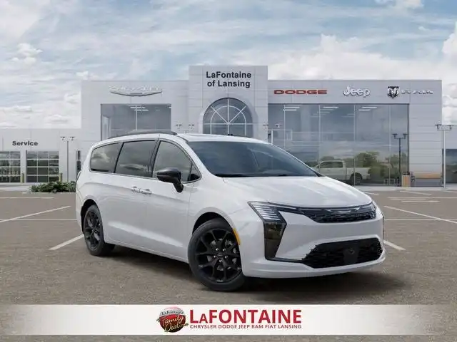 2027 Chrysler Pacifica Limited's photo