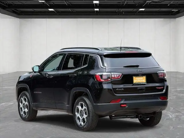 2022 Jeep Compass Trailhawk 4X4 photo 3