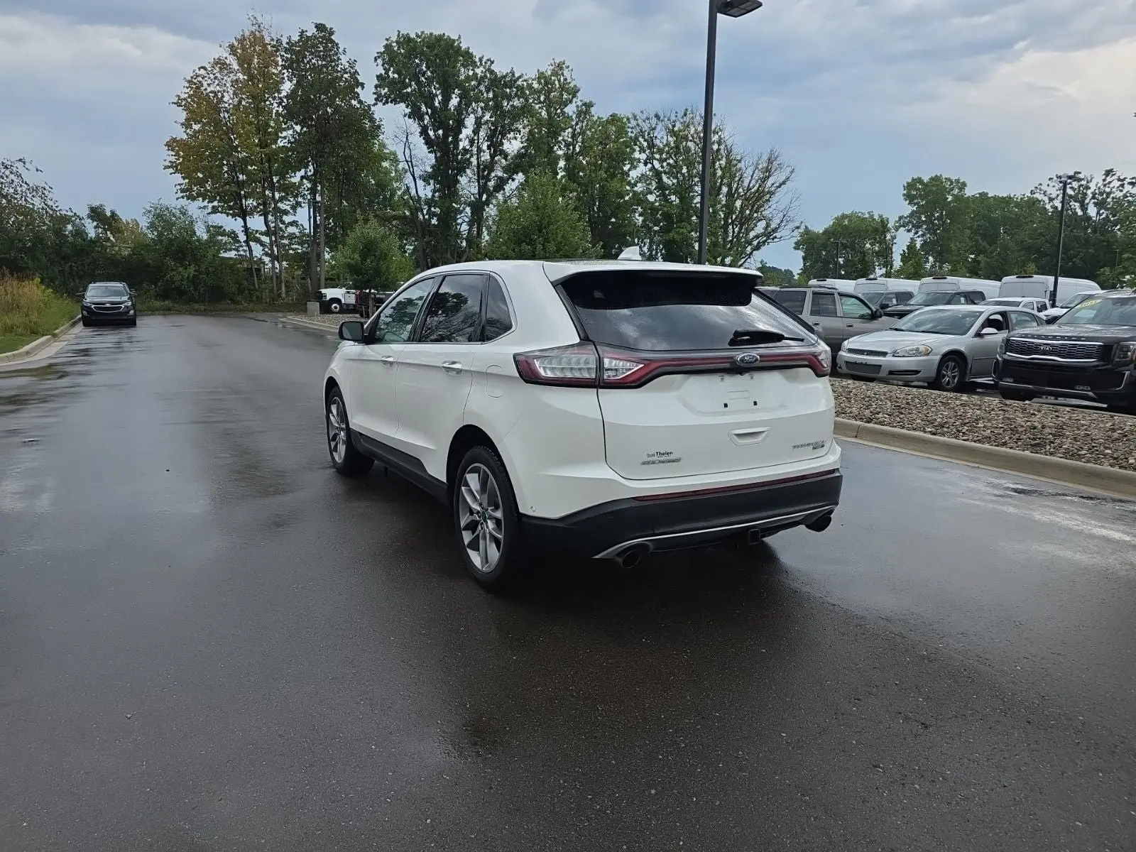 2015 Ford Edge Titanium AWD photo 5